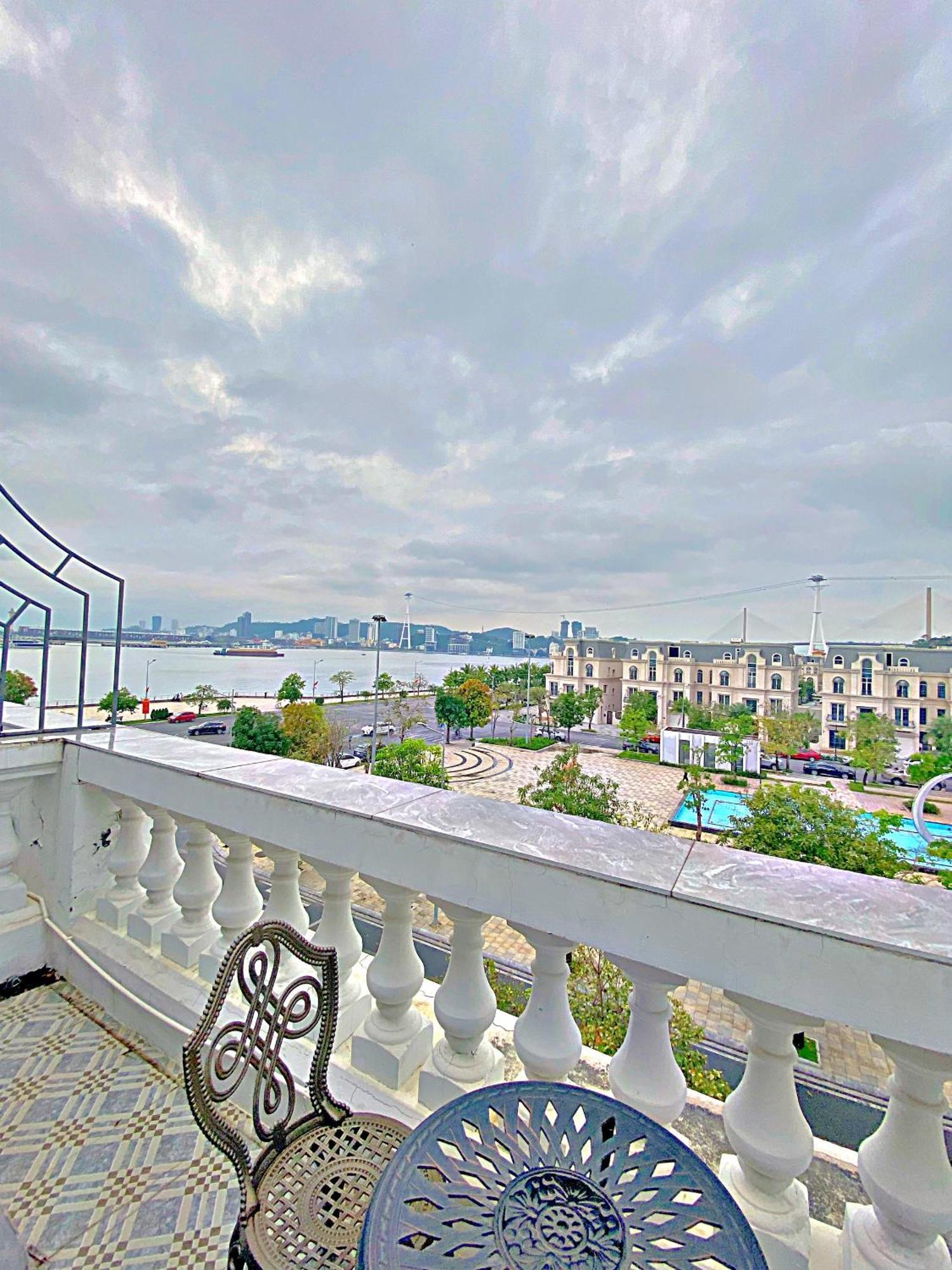 Blue Diamond Hotel Ha Long Exterior photo
